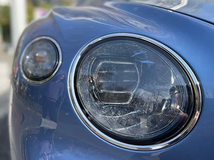 Фото 9 - Bentley Continental GT