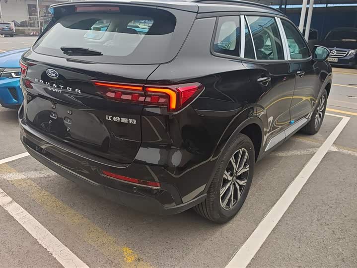 Фото 3 - Ford Equator Sport