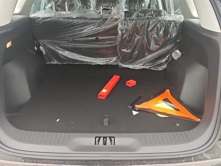 Фото 4 - Ford Equator Sport