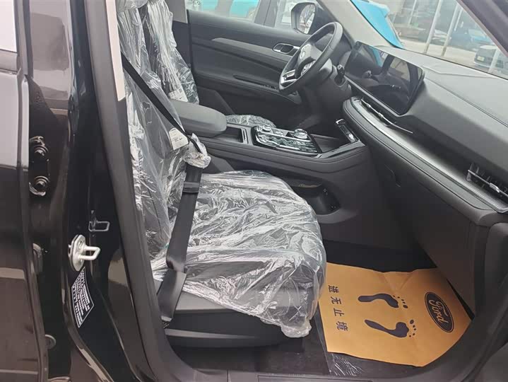 Фото 8 - Ford Equator Sport