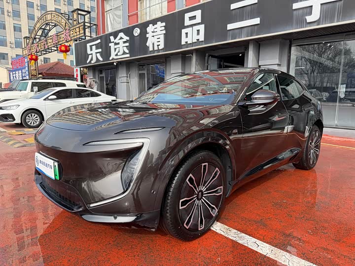 Фото 2 - Avatr 07