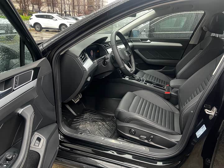 Фото 4 - Volkswagen Magotan