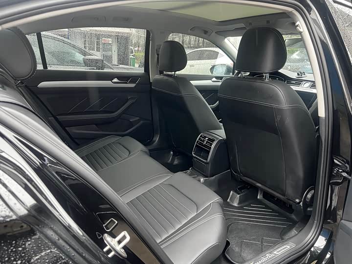 Фото 8 - Volkswagen Magotan