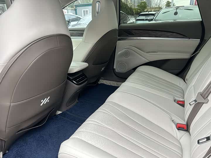 Photo 5 - IM motors L7