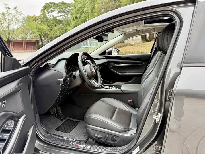 Фото 9 - Mazda 3 (Axela)