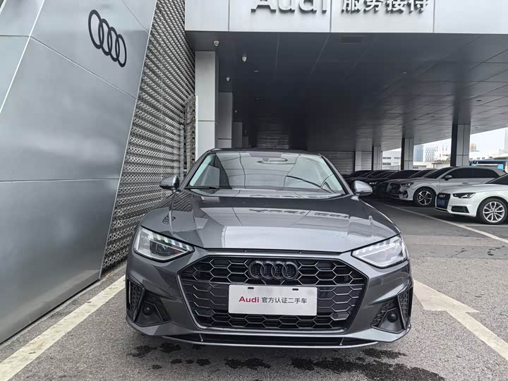 Фото 2 - Audi A4L