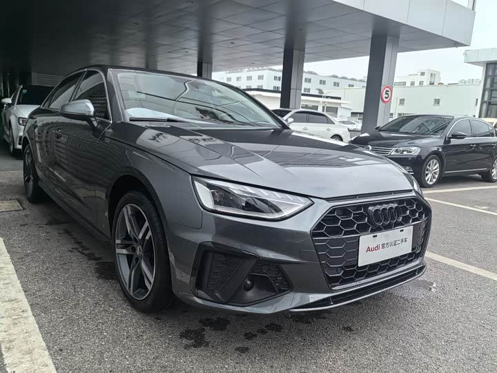 Фото 3 - Audi A4L