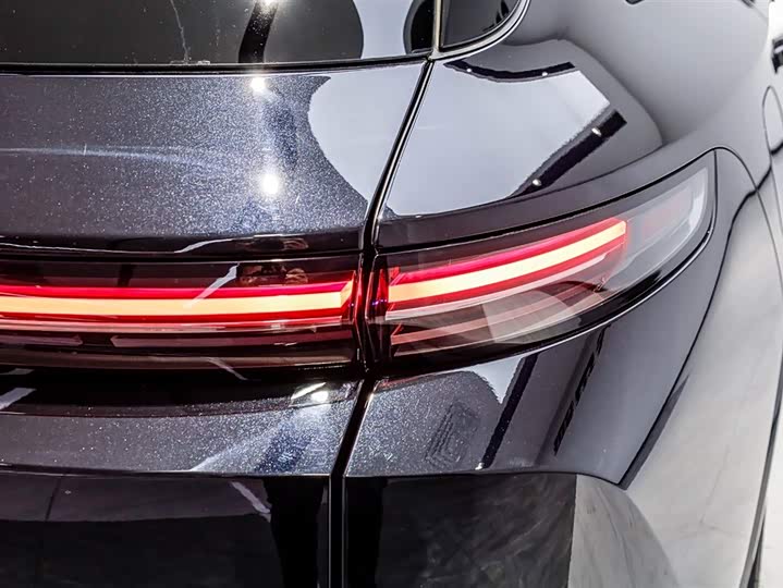 Фото 5 - LiXiang L7