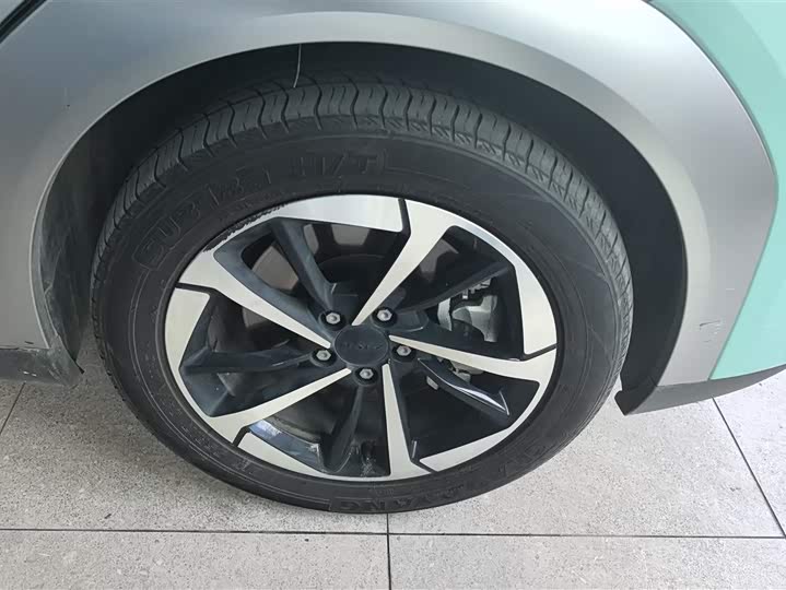 Фото 6 - GAC Aion Y