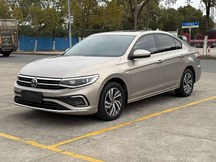 Фото 1 - Volkswagen Bora