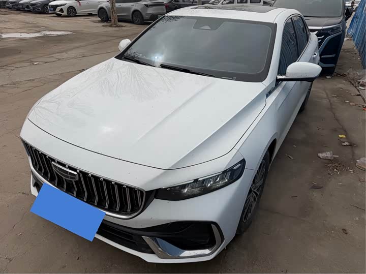 Фото 1 - Geely Preface