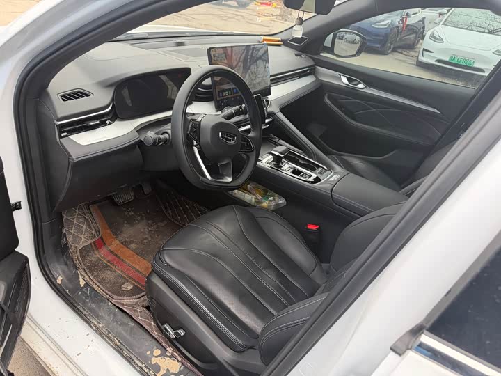 Фото 7 - Geely Preface