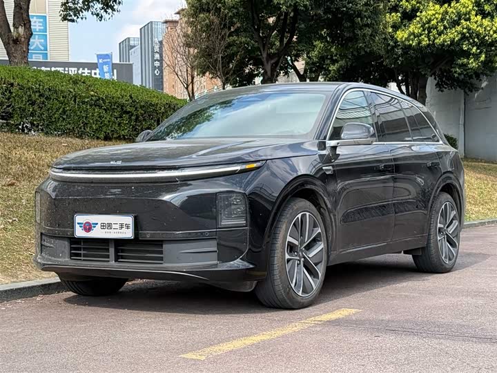 Фото 1 - LiXiang L6