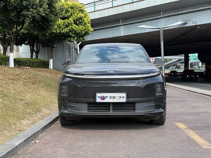 Фото 2 - LiXiang L6