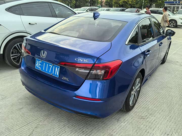 Фото 4 - Honda Civic