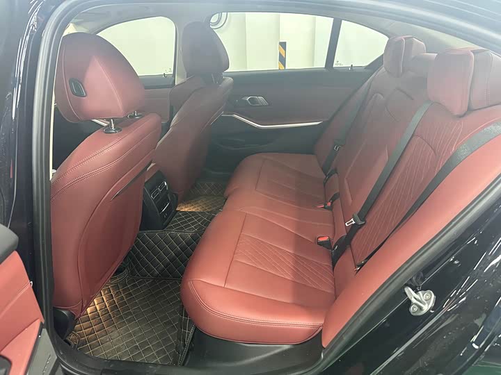 Фото 9 - BMW 3 Series