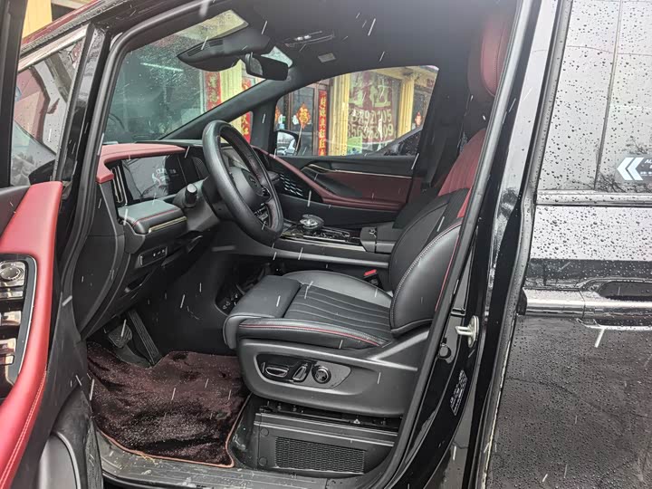 Фото 3 - GAC Trumpchi M8