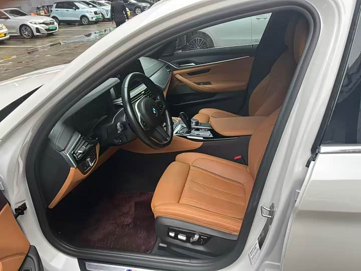 Фото 4 - BMW 5 Series