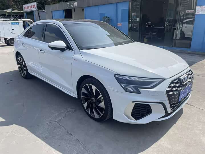 Фото 2 - Audi A3