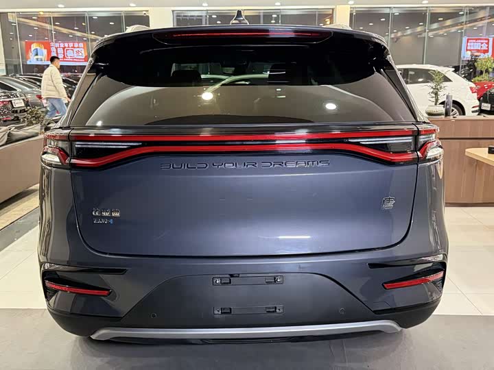 Фото 4 - BYD Tang Hybrid/EV