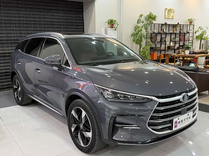 Фото 5 - BYD Tang Hybrid/EV