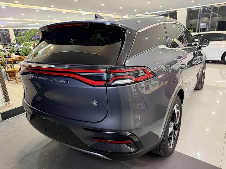 Фото 6 - BYD Tang Hybrid/EV