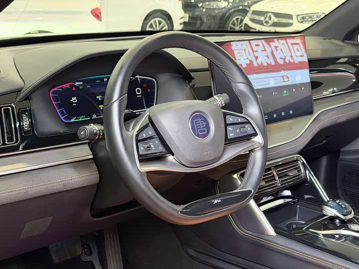 Фото 7 - BYD Tang Hybrid/EV