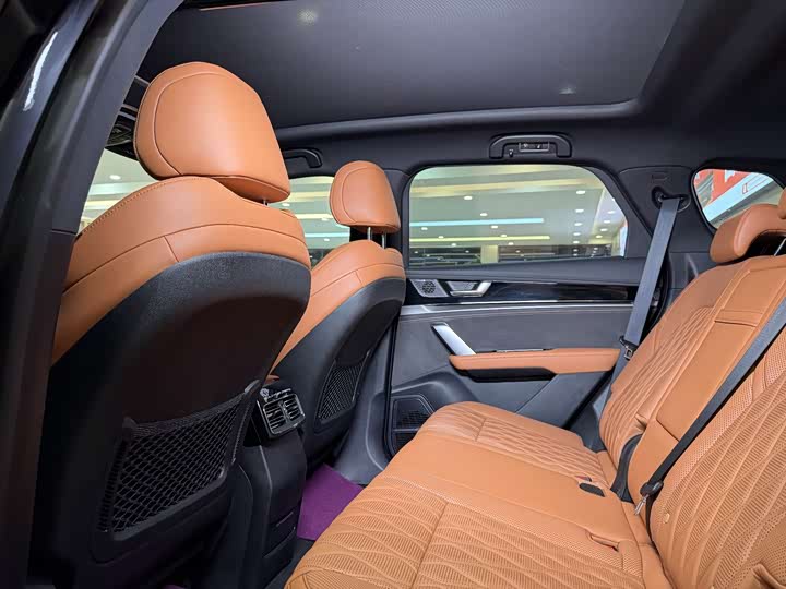 Фото 9 - BYD Tang Hybrid/EV