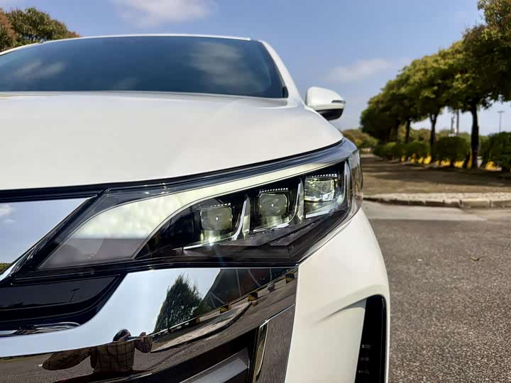 Фото 6 - GAC Trumpchi M6