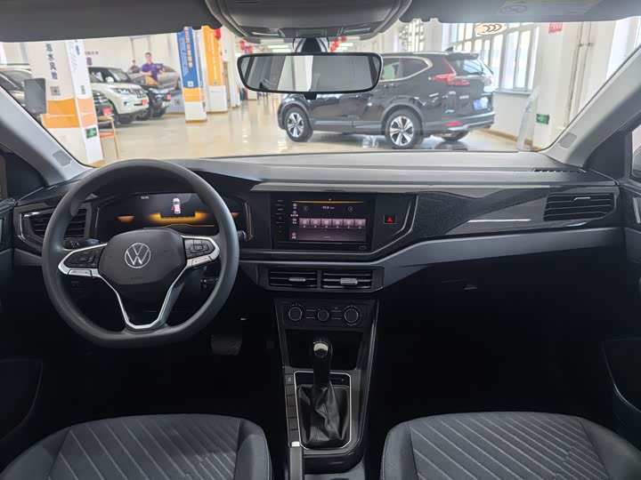 Фото 9 - Volkswagen Lavida