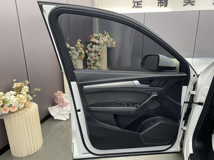 Фото 4 - Audi Q5L Sportback