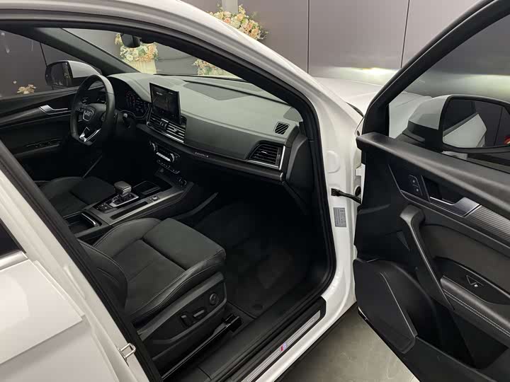 Фото 7 - Audi Q5L Sportback