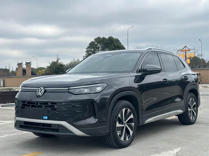 Фото 1 - Volkswagen Tayron