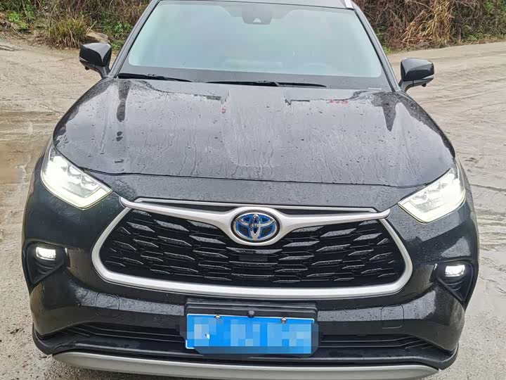 Фото 3 - Toyota Highlander