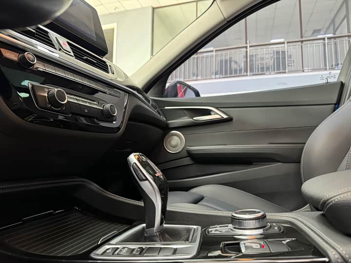 Фото 9 - BMW 1 Series