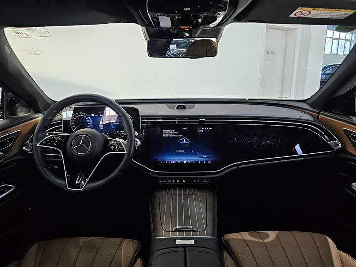 Фото 7 - Mercedes-Benz E-Class Hybrid