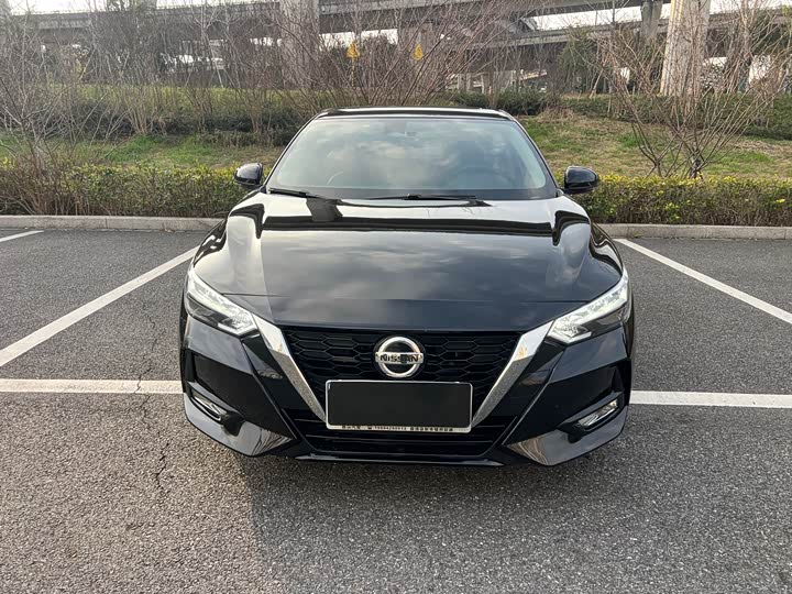 Фото 2 - Nissan Sylphy