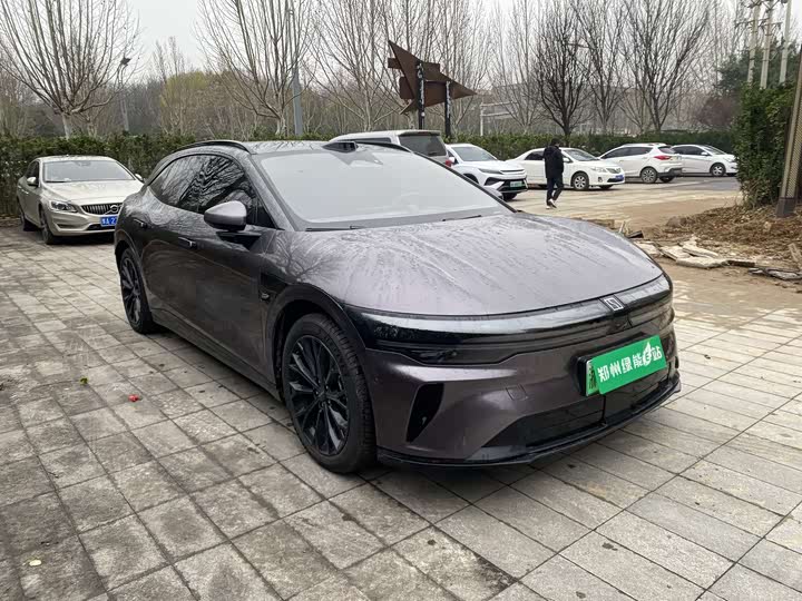 Фото 3 - Zeekr 007 GT