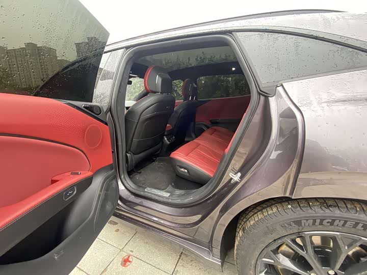 Фото 6 - Zeekr 007 GT