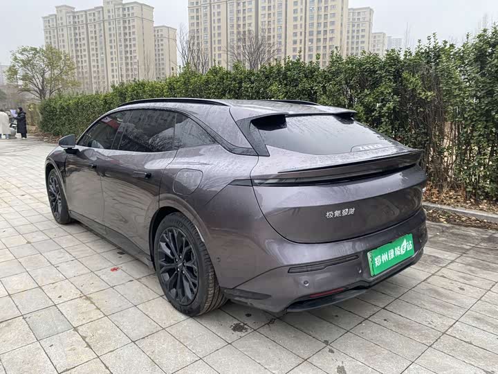 Фото 7 - Zeekr 007 GT