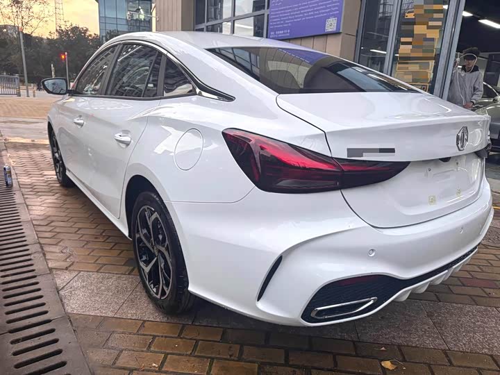 Фото 7 - MG Motor 5