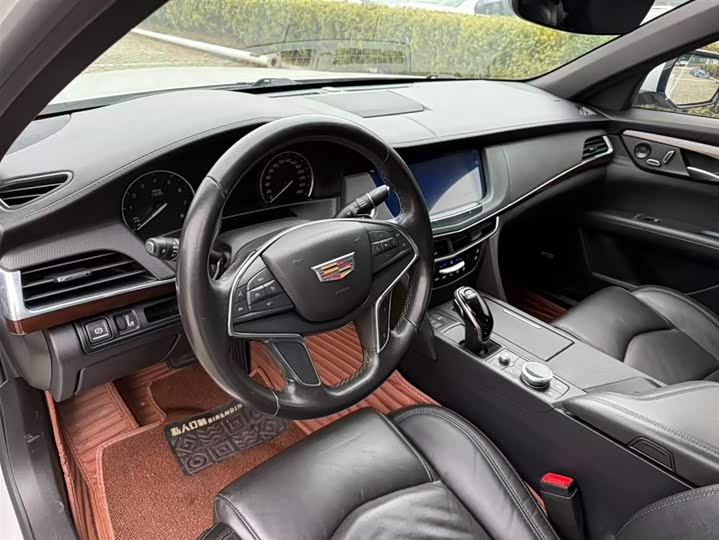 Фото 8 - Cadillac CT6