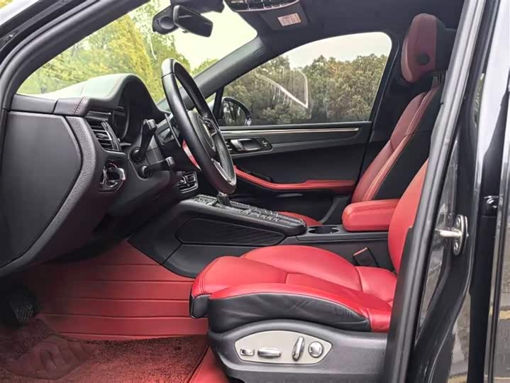 Фото 9 - Porsche Macan