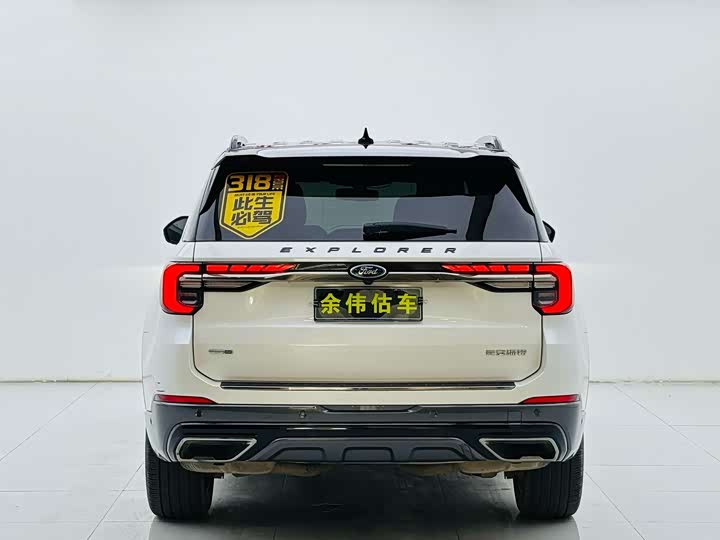 Фото 6 - Ford Explorer