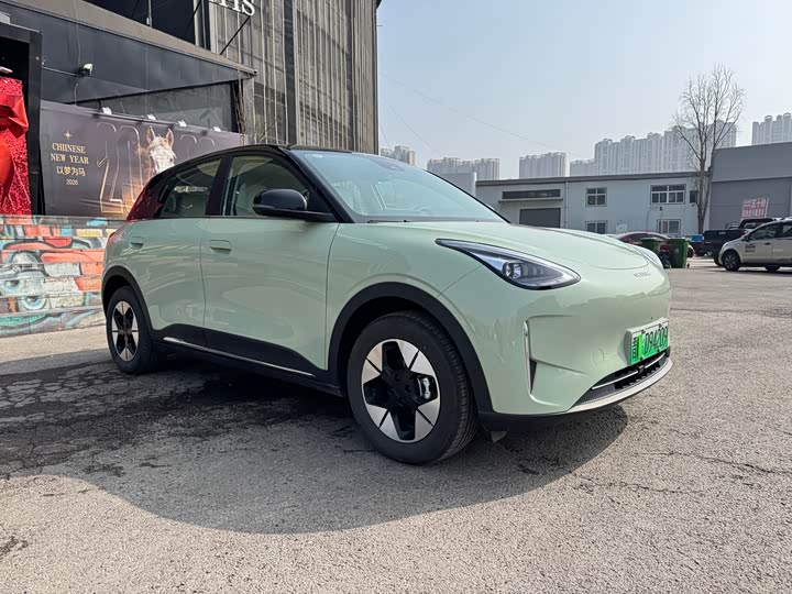 Фото 4 - Geely Galaxy Geome