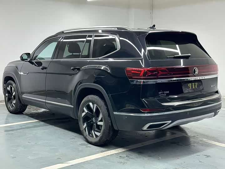 Photo 7 - Volkswagen Teramont Pro