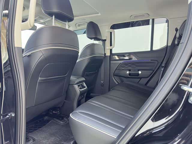 Фото 8 - Tank 300