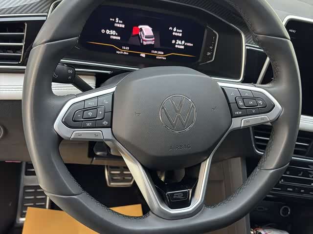 Фото 5 - Volkswagen Tiguan L Pro