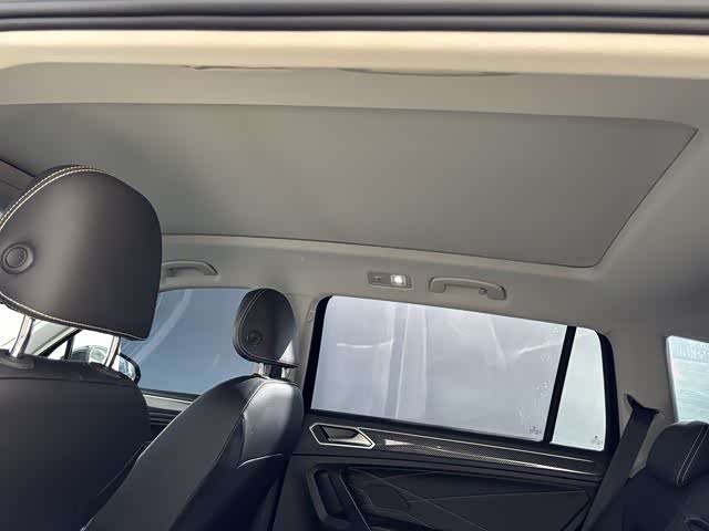 Фото 9 - Volkswagen Tiguan L Pro