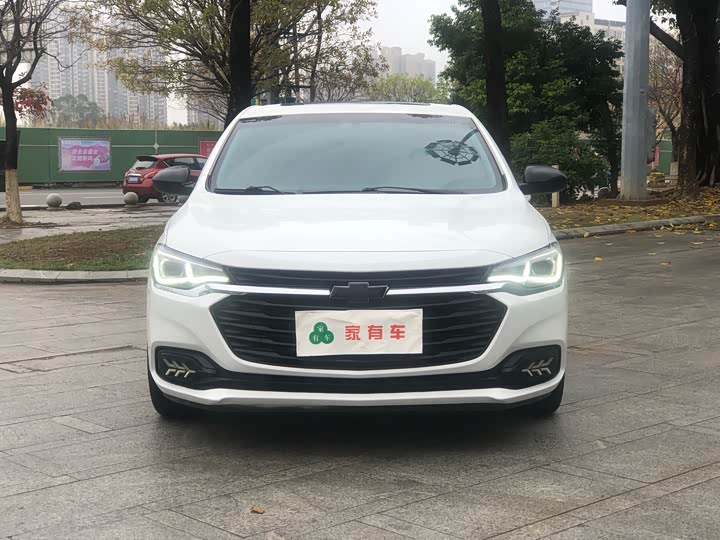 Фото 2 - Chevrolet Monza